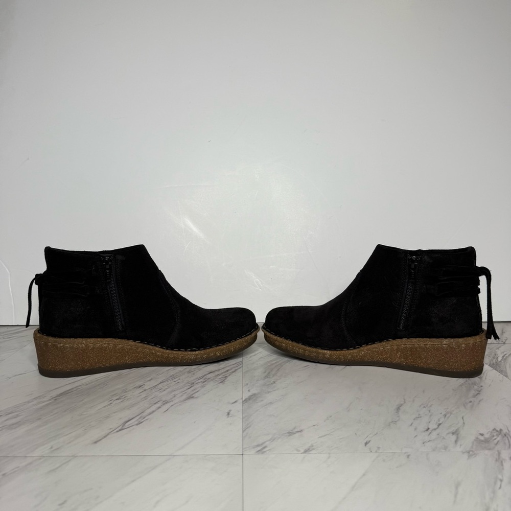 New! Born Viana Black Distressed Wedge Bootie 9 1/2 - Picture 5 of 14